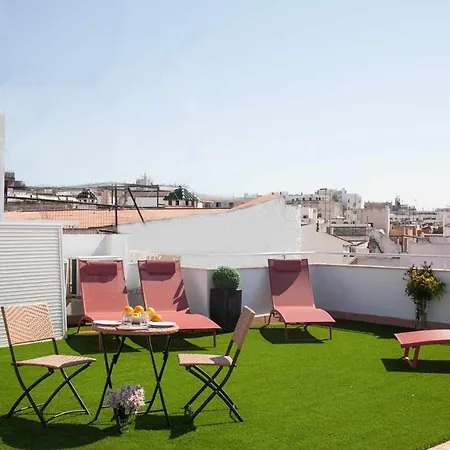 Isg Downtown Family Haven Free Parking Spot * Σεβίλλη