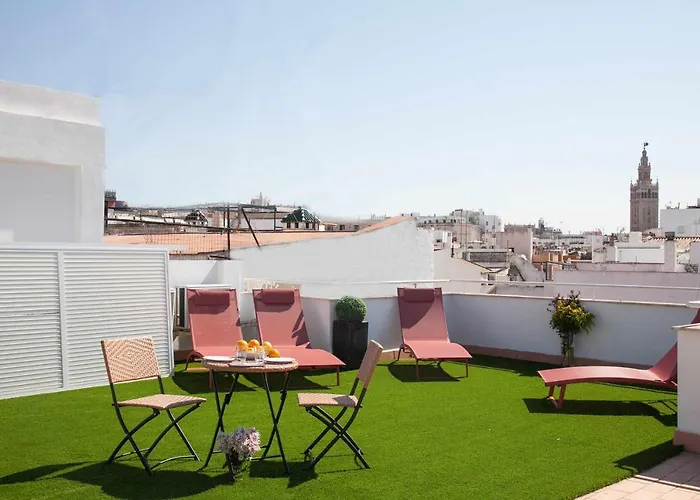 Isg Downtown Family Haven Free Parking Spot * إشبيلية